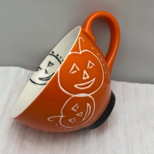 STARBUCKS Collectible Orange Ceramic Mug Carved Pumpkin Faces Exterior & Inside